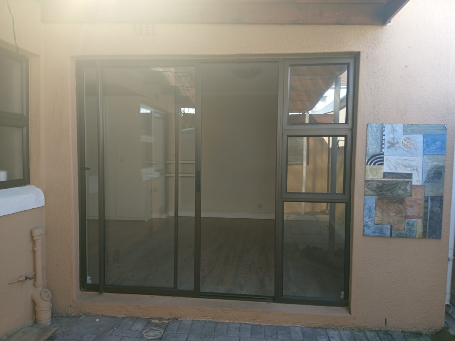 To Let 2 Bedroom Property for Rent in Diep River Western Cape